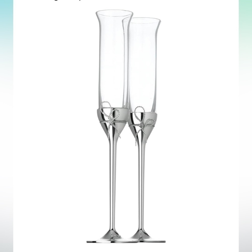 Vera Wang Wedgwood Set of 2 Love Knots Toasting Champagne Flutes Gift Boxed NWT - Picture 6 of 6